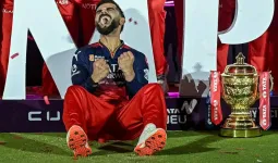 विराट कोहली की भावुक यादें: "18 साल का सफर आंखों के सामने घूम गया... आखिरी गेंदों का इंतजार सबसे मुश्किल था!" 