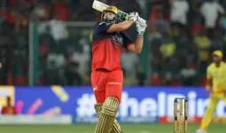 आईपीएल 2026 : आरसीबी ने चेन्नई को दिया 251 रनों का लक्ष्य, टिम डेविड और पडिक्कल ने खेली अर्धशतकीय पारी 