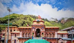 Uttrakhand: चारधाम यात्रा का बुलेटिन जारी करेगा सूचना विभाग, भ्रामक खबरो का न करें प्रचार 