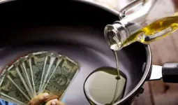 Uttrakhand: कुकिंग ऑयल ने लगाया महंगाई का छौंका, दाम बढ़े और पैकेट छोटे