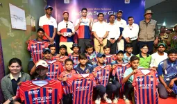 हजरतगंज मेट्रो स्टेशन पर छाया LSG का जादू: केन विलियम्सन, अर्जुन तेंदुलकर समेत स्टार खिलाड़ियों ने फैंस के साथ की यादगार मुलाकात