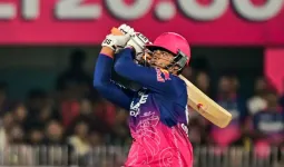 वैभव सूर्यवंशी का तूफानी अंदाज! पोलार्ड का वर्ल्ड रिकॉर्ड तोड़ने से सिर्फ एक छक्का दूर