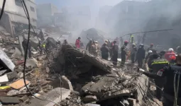 तेहरान में तबाही: रिहायशी इमारत पर हमले में 13 लोगों की मौत, शरीफ यूनिवर्सिटी क्षतिग्रस्त