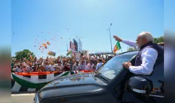 Uttrakhand: मोदीमय हुआ देहरादून, प्रधानमंत्री का 12 किमी लंबा रोड शो, भव्य स्वागत