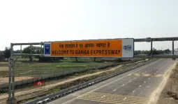 Ganga Expressway :  ग्रामीणों में जश्न का माहौल, औद्योगिक गलियारे से चमकेगी 12 जिलों की किस्मत, दूरी कम होने से जगी विकास की उम्मीद