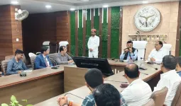 जौनपुर DM की चेतावनी,  LPG मुनाफाखोरी और अवैध भंडारण पर सख्त कार्रवाई के दिए निर्देश 