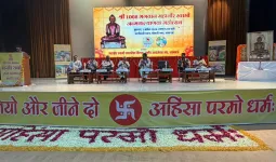 लखनऊ : अहिंसा, सत्य और करुणा के आदर्शों को अपनाने का आह्वान