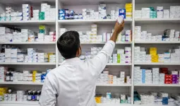 Uttrakhand News: हल्द्वानी में केमिस्टों के बंद का मिलाजुला असर, ऑनलाइन दवा बिक्री के खिलाफ निकाली रैली 