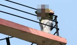 प्रयागराज में पानी की टंकी पर चढ़ी युवती, फेसबुक पर लाइव आकर काटा हंगामा, जानें पूरा मामला
