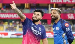 IPL 2026 : मुम्बई ने टॉस जीतकर चुनी पहले गेंदबाजी, राजस्थान करेंगा बैटिंग 