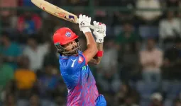 IPL 2026 : केएल राहुल ने जड़ा अर्धशतक, कोलकाता को दिल्ली ने दिया 204 रनों का लक्ष्य 