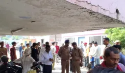 लखीमपुर में भीषण सड़क हादसाः ट्रक-मैजिक की भिड़ंत, 9 लोगों की मौत