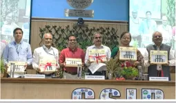 वैश्विक बाजार में बजेगा भारतीय आयुर्वेद का डंका: CSIR-CIMAP ने तैयार किए 22 'निर्देशक द्रव्य', विदेशों में बढ़ेगी हर्बल उत्पादों की साख
