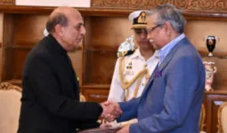 बांग्लादेशी नागरिकों के लिए भारत ने फिर शुरू किया travel visa, खुलेंगे ढाका समेत 5 केंद्रों के रास्ते