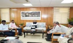 उत्तराखंड में रेलवे परियोजनाओं की समीक्षा: रेलवे बोर्ड अध्यक्ष सतीश कुमार ने देहरादून-हरिद्वार स्टेशनों का किया निरीक्षण