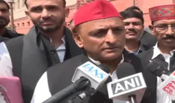 Akhilesh Yadav vs Amit Shah : देश भाषण सुनने के मूड में नहीं... जानिए ऐसा क्यों बोले अखिलेश?