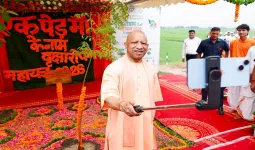 'एक पेड़ मां के नाम' अभियान में UP ने रचा इतिहास : एक दिन में 35.27 करोड़ पौधे लगाकर बनाया नया रिकॉर्ड; CM योगी ने किया नेतृत्व