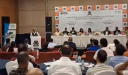 आईआईए और यूपीएसिडा का उद्योग संवाद : टाटा-डाबर समेत बड़ी कंपनियों ने तय किया विकास का रोडमैप
