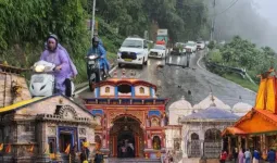  Uttarakhand: चारधाम यात्रा फिर शुरू, देहरादून-मसूरी रोड पर हल्के वाहनों की आवाजाही शुरू, भूस्खलन के बाद हटाया गया मलबा