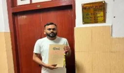 68,500 सहायक शिक्षक भर्ती परीक्षा 2018 :  अपर मुख्य सचिव बेसिक शिक्षा को अभ्यर्थियों ने सौंपा ज्ञापन