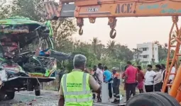 भिंड में मजदूरों से भरी पिकअप की डंपर से टक्कर, 8 की मौत; 25 घायल, CM योगी ने किया मुआवजे का ऐलान