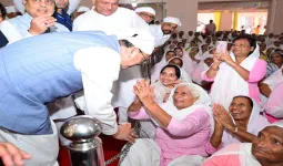 ''राहुल गांधी के भीतर अब भी सामंतवादी सोच...'' हरिद्वार में कांग्रेस पर बरसे CM धामी, नकल कानून पर भी गिनाईं सरकार की उपलब्धियां