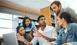 विदेशी विश्वविद्यालयों की भारत में दस्तक: अवसर बड़ा या नई चुनौती? जानिए भारतीय शिक्षा व्यवस्था पर क्या होगा असर
