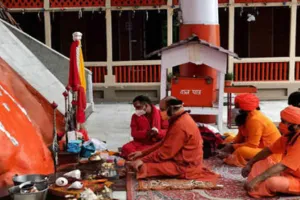 प्राचीन शारिका भवानी मंदिर पहुंची ‘छड़ी मुबारक’