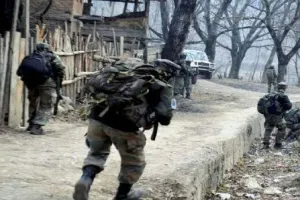 जम्मू-कश्मीर: सोपोर में सेना के गश्ती दल पर आतंकी हमला, एक जवान घायल