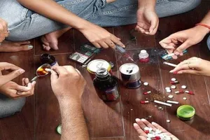 शाहजहांपुर: किशोरों में तेजी से बढ़ रही है नशाखोरी