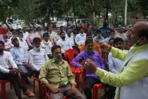 बरेली: शिक्षकों को 15 हजार मासिक आपदा राशि के लिए भरी हुंकार