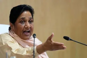 यूपी में बढ़ रहा अपराध, मीडियाकर्मी भी हो रहे शिकार: मायावती