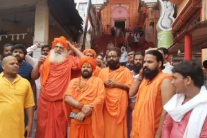 अयोध्या: राम नगरी में सतही सियासत बनी मौका