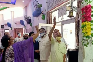 बरेली: सनातन मंदिर में सेंसर वाले घंटे से होगी आरती