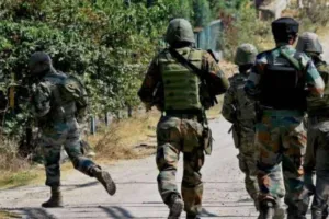 बारामूला: मुठभेड़ दो आतंकवादी ढेर, मेजर घायल