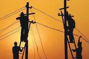 बरेली: दो माह में कम करना होगा बिजली लाइन लॉस
