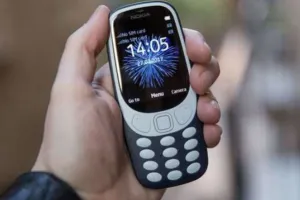 नोकिया-3310 ने पूरे किए 20 साल, यादों में खोए लोग