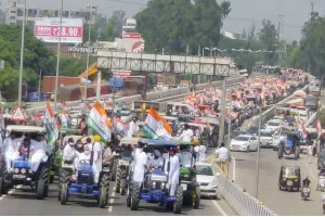 कृषि बिलों के विरोध में पंजाब, हरियाणा में किसानों ने किया प्रदर्शन