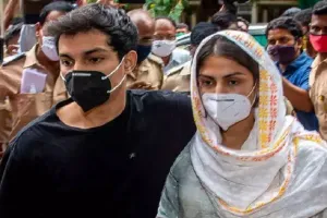 बॉम्बे हाईकोर्ट रिया, शोविक की जमानत अर्जी पर करेगा सुनवाई