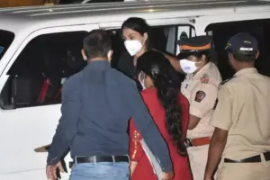 ड्रग्स केस में रिया की जमानत याचिका खारिज, 14 दिनों की न्यायिक हिरासत में भेजा