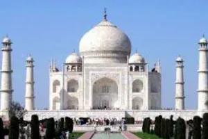 पर्यटकों के लिए सोमवार से खुलेंगे ताजमहल, आगरा का किला