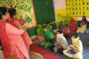 बरेली: मिशन शक्ति और कोरोना के प्रति किशोरियों को किया जागरूक