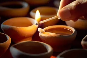 बरेली: कामधेनु दीपावली में गोबर-गोमूत्र से बने दीपों से होगा पूजन