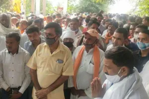 बरेली: पंचतत्व में विलीन हुईं सांसद धर्मेंद्र कश्यप की मां