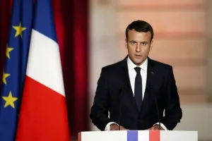 फ्रांस में कोरोना संक्रमण रोकने के लिए लागू होगा कर्फ्यू