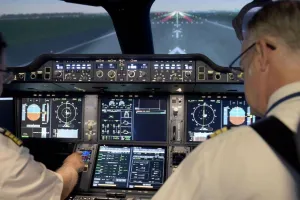 कम उड़ानों वाले हवाई अड्डों पर बनेंगे पायलट प्रशिक्षण संस्थान