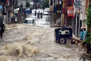 भारी बारिश से आंध्र-तेलंगाना में कम से कम 18 की मौत
