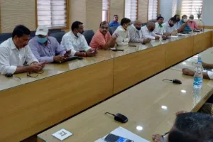 लखनऊ: संघर्ष समिति और प्रबंधन के बीच दूसरी वार्ता भी विफल, करेंगे कार्य का बहिष्कार