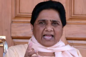 ‘यूपी में लगे राष्ट्रपति शासन, सीएम योगी को गोरखपुर मठ भेजा जाए’