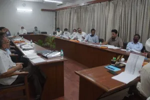 बरेली: डोहरा रोड निर्माण के नाम पर एक करोड़ खपाने पर लगाई फटकार